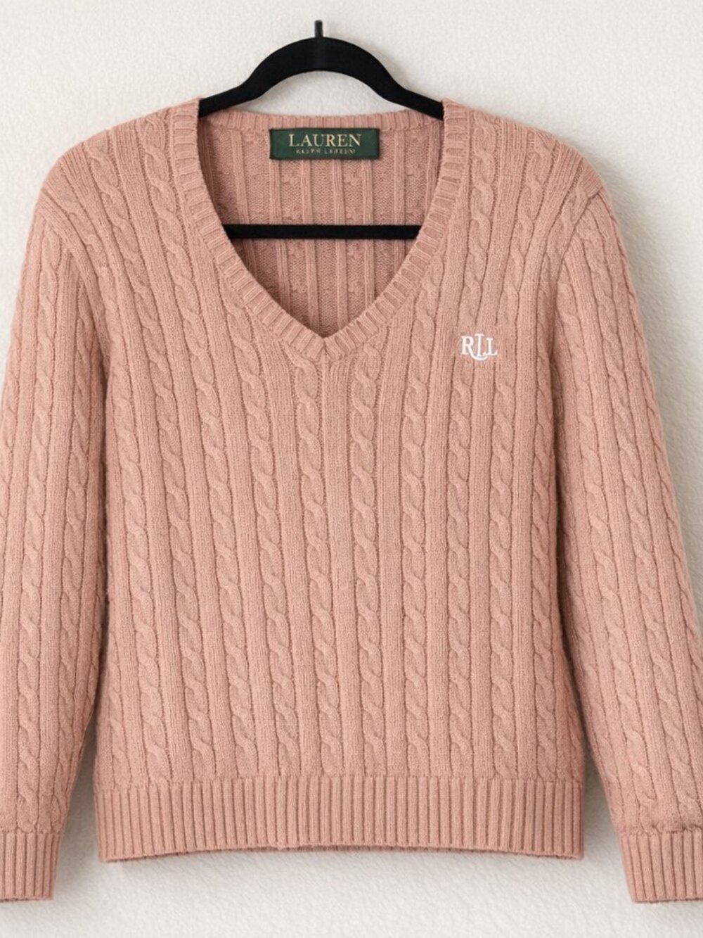 Ralph Lauren Blush Pink Cable‑Knit V‑Neck Sweater – Cozy Classic LRL - Picture 3 of 4